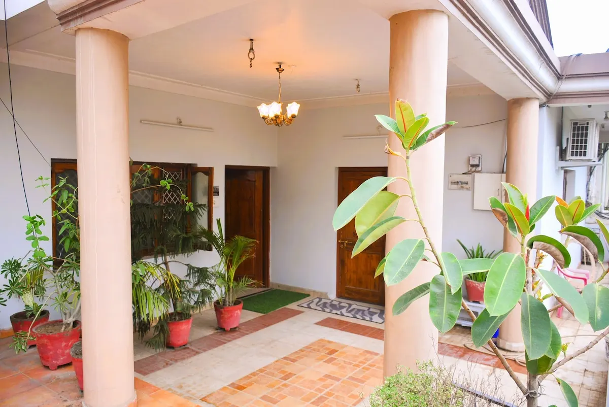 The Grandeur Villa, Exterior, Entrance Porch Area